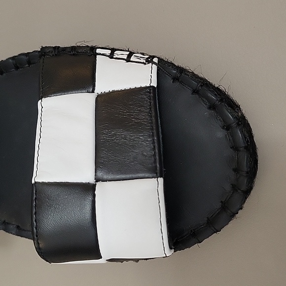 Alohas  Double Strap Black & White Leather Slingback Sandals Womens  US8.5-9 - Picture 8 of 8